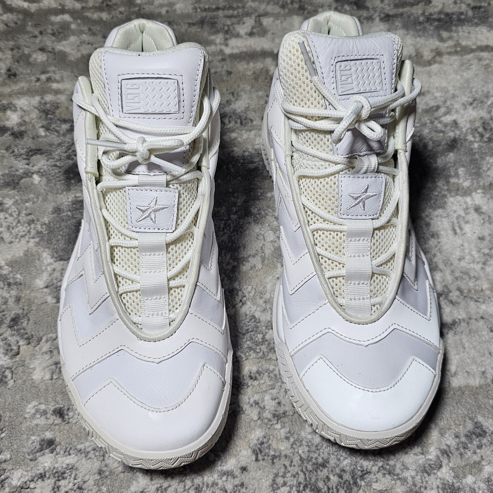 White Converse Size 9.5